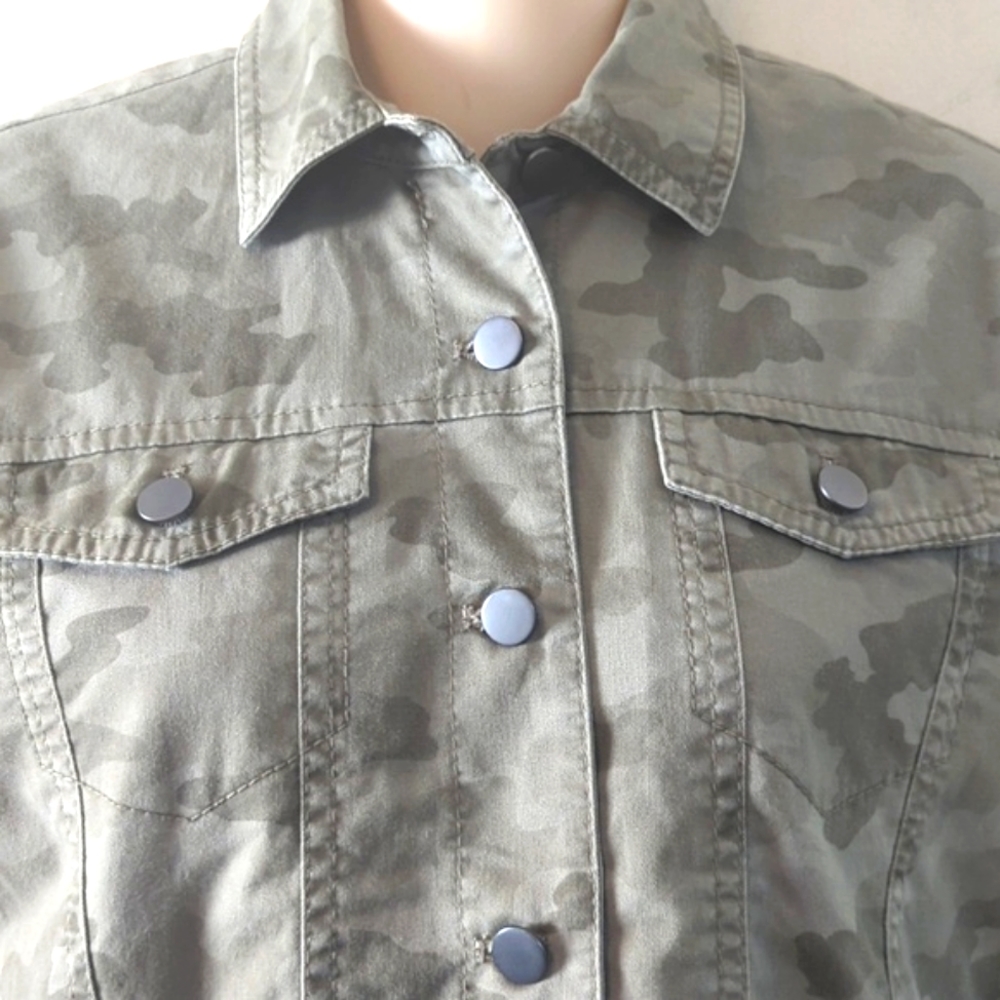 ATM Camo Trucker Jacket - Picture 9 of 16